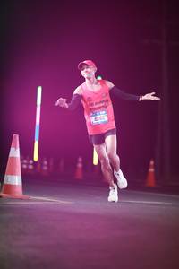 BIB: 4002
                            <button type="button" onclick="openModal(21240858)" class="btn btn-primary btn-sm float-right btn-popup" data-toggle="modal" data-target=".modal-high-quality">
                        <i class="fas fa-shopping-cart"></i> Add to Cart
                    </button>
                                            <button type="button" onclick="isThisMe(21240858, true)" class="btn btn-success btn-sm float-right btn-popup btn-isme hidden" data-toggle="tooltip" data-placement="bottom" title="นี่คือรูปของคุณใช่ไหม คลิกที่นี่เพื่อเอาเข้าอัลบั้ม">
                        <i class="fas fa-plus"></i> Add to album
                    </button>
                    <button type="button" onclick="isThisMe(21240858, false)" class="btn btn-warning btn-sm float-right btn-popup btn-isnotme hidden">
                        <i class="fas fa-ban"></i> Remove from album
                    </button>